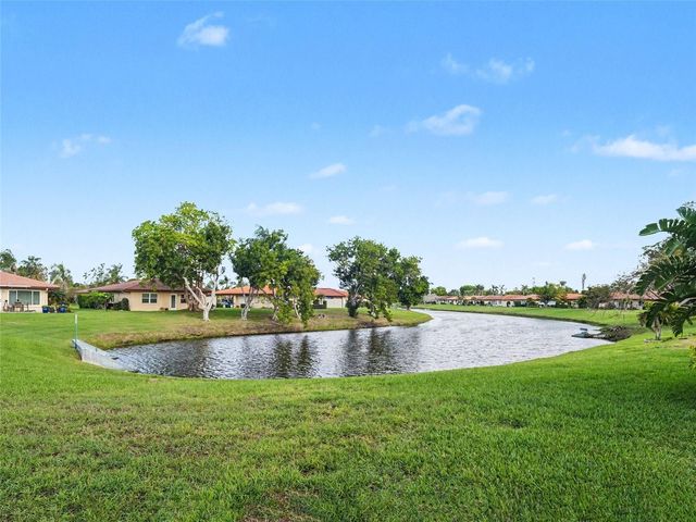 6608 AUBURN AVENUE 6608, Bradenton, FL 34207