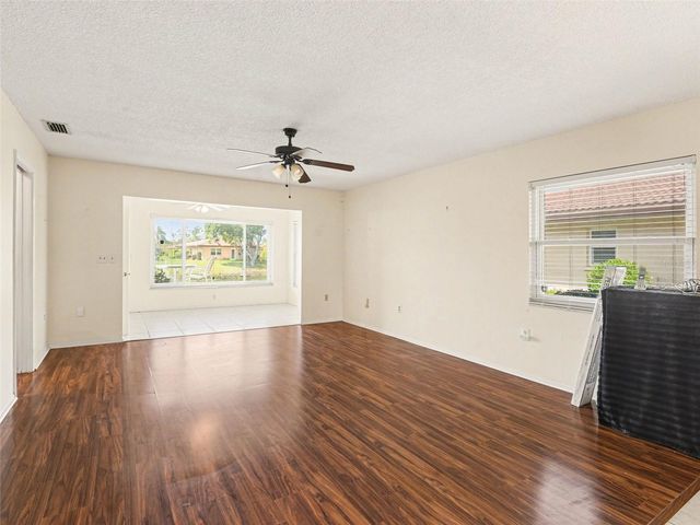 6608 AUBURN AVENUE 6608, Bradenton, FL 34207