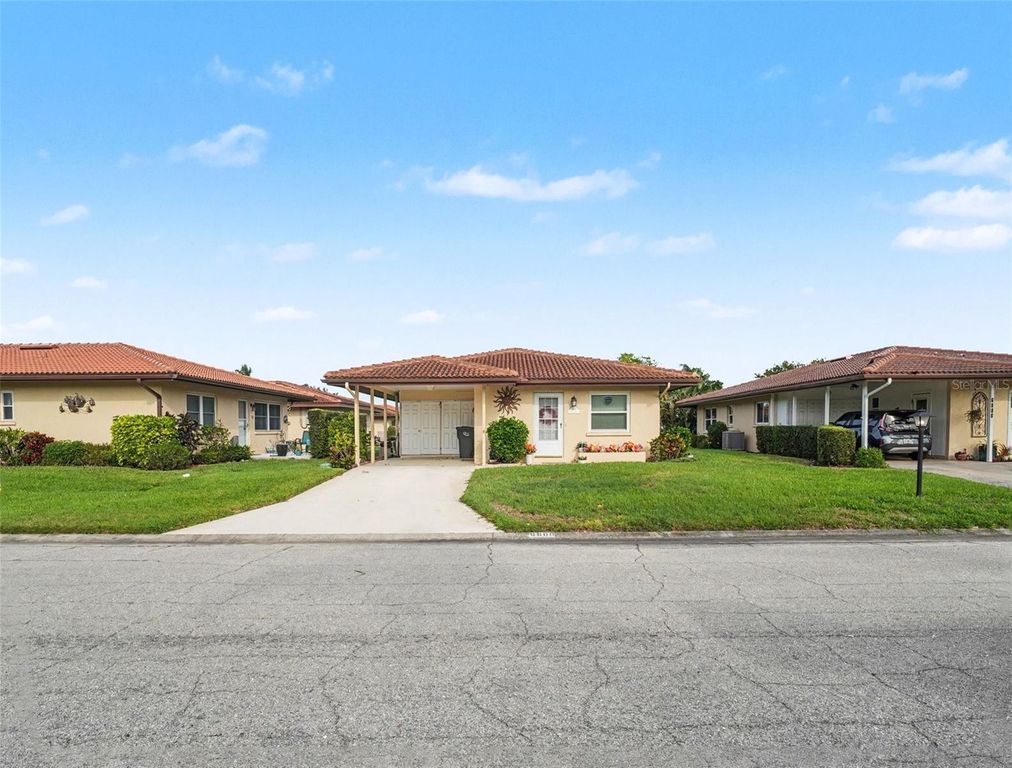 Image 1 of property listing at 6608 AUBURN AVENUE 6608, Bradenton, FL 34207