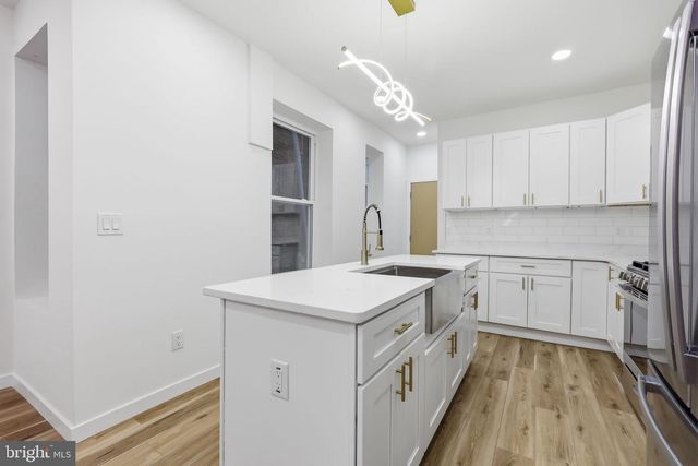 1322 S LINDENWOOD ST, Philadelphia, PA 19143