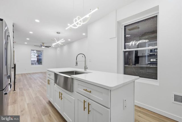 1322 S LINDENWOOD ST, Philadelphia, PA 19143