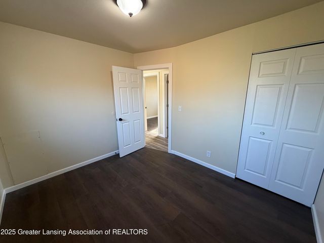 3600 Ronald Street, Lansing, MI 48911