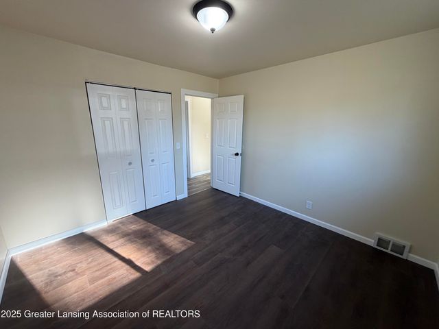 3600 Ronald Street, Lansing, MI 48911