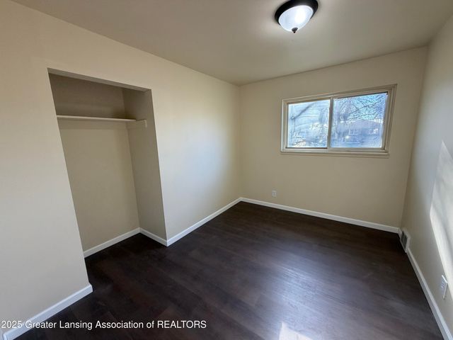 3600 Ronald Street, Lansing, MI 48911