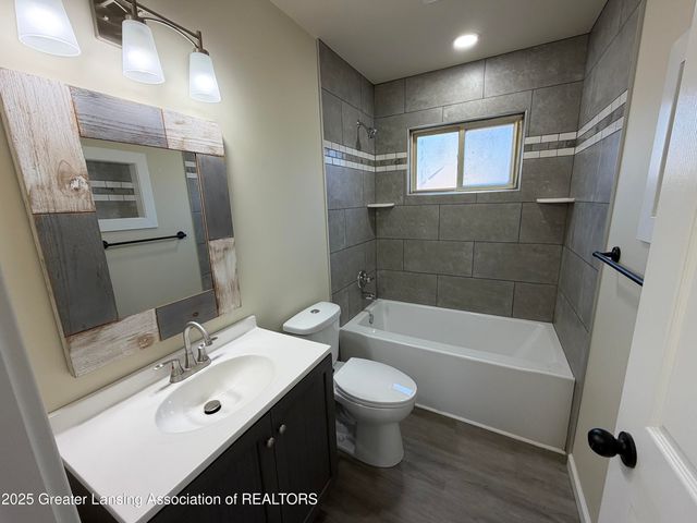 3600 Ronald Street, Lansing, MI 48911