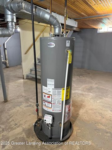 3600 Ronald Street, Lansing, MI 48911