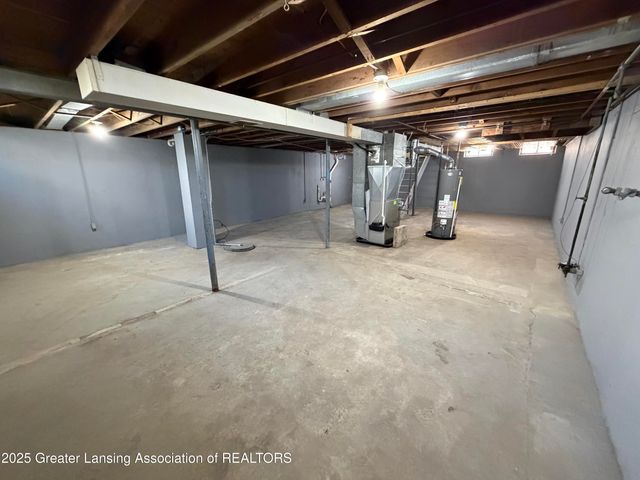 3600 Ronald Street, Lansing, MI 48911