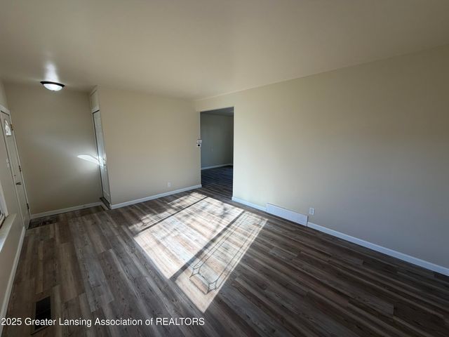 3600 Ronald Street, Lansing, MI 48911