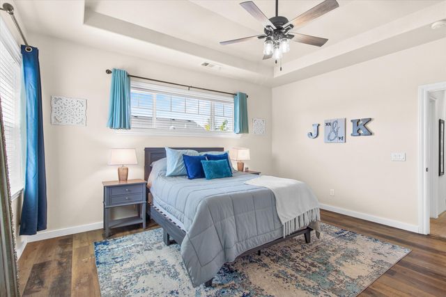 1159 Rustler Peak Street, Central Point, OR 97502
