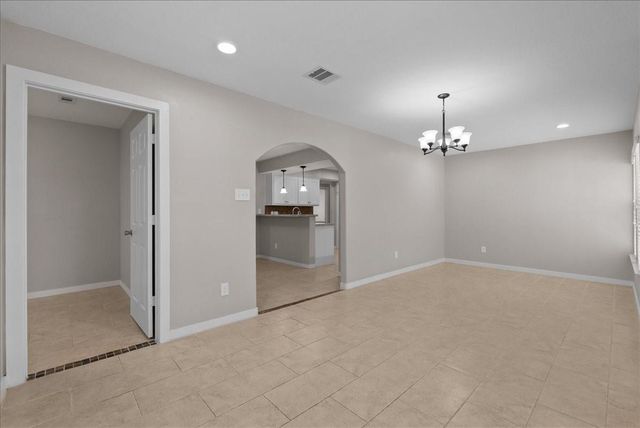 815 Rosewood Drive, Dickinson, TX 77539