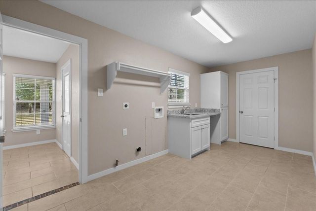 815 Rosewood Drive, Dickinson, TX 77539