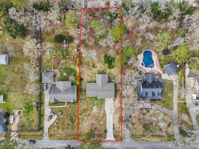 815 Rosewood Drive, Dickinson, TX 77539