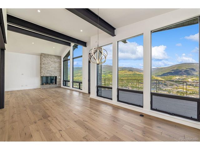 512 Lake View Dr, Silverthorne, CO 80498