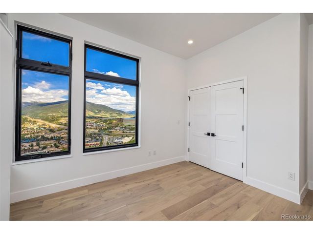 512 Lake View Dr, Silverthorne, CO 80498