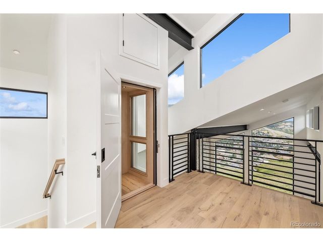 512 Lake View Dr, Silverthorne, CO 80498