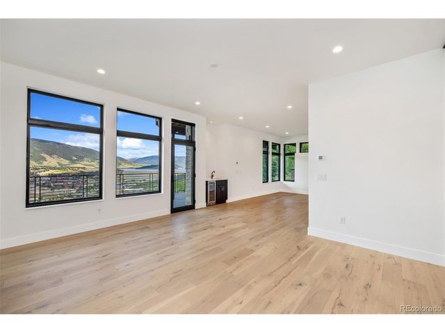 512 Lake View Dr, Silverthorne, CO 80498