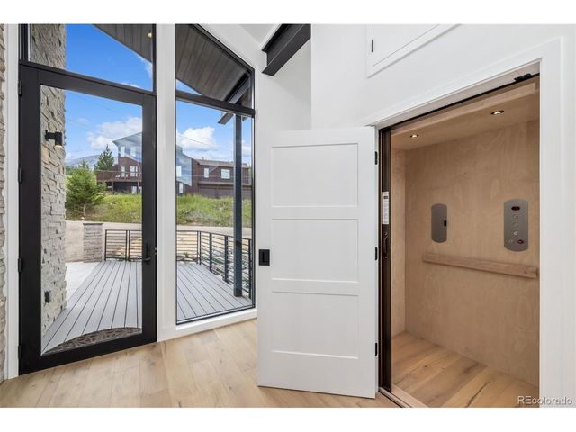 512 Lake View Dr, Silverthorne, CO 80498