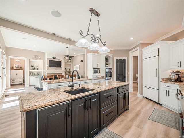 4711 Brumley Road, Newburgh, IN 47630