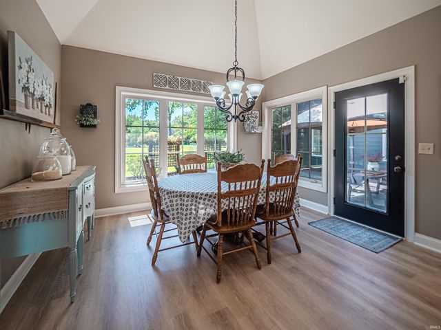 4711 Brumley Road, Newburgh, IN 47630