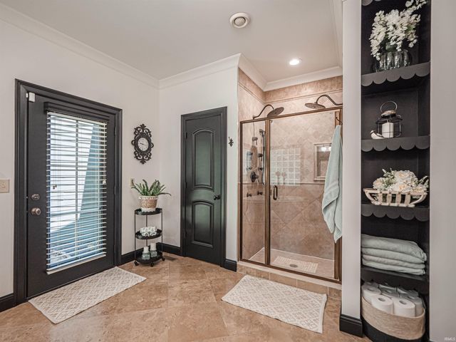 4711 Brumley Road, Newburgh, IN 47630