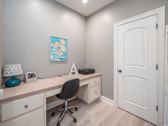 4711 Brumley Road, Newburgh, IN 47630
