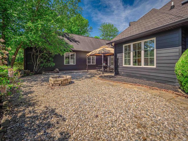 4711 Brumley Road, Newburgh, IN 47630