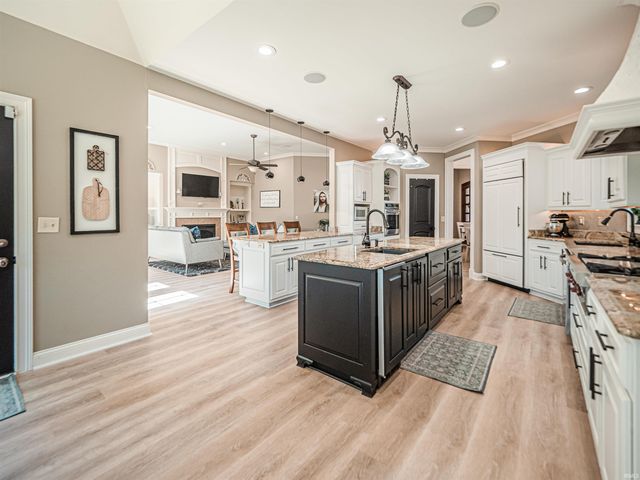 4711 Brumley Road, Newburgh, IN 47630