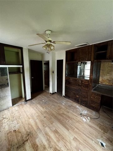 8409 Braddock Drive, University City, MO 63132
