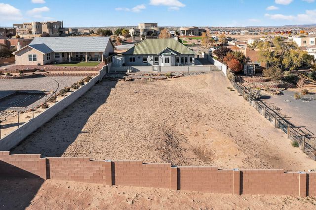 6812 Nagoya Road NE, Rio Rancho, NM 87144