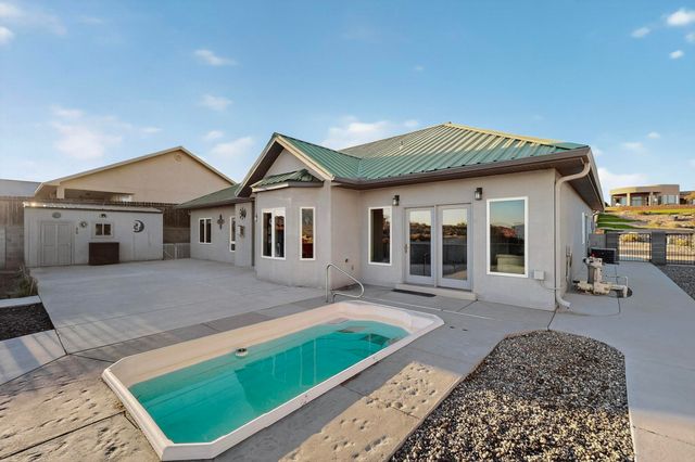 6812 Nagoya Road NE, Rio Rancho, NM 87144