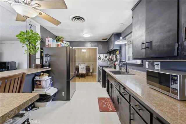 1490 Anderson Street, Simi Valley, CA 93065