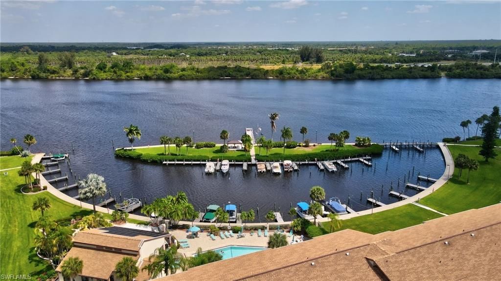 16000 Bay Pointe BLVD 307, NORTH FORT MYERS, FL 33917 — exterior