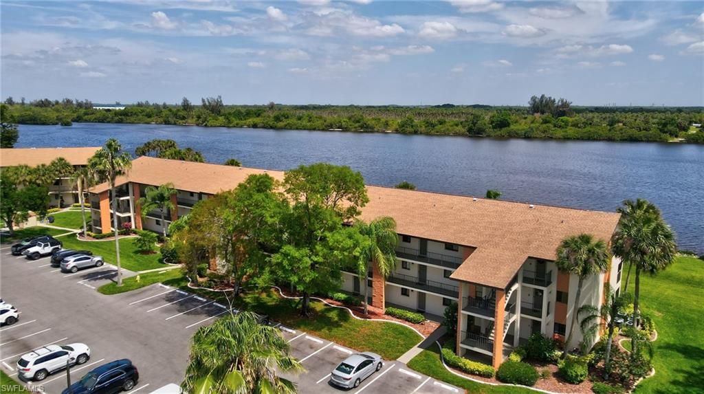16000 Bay Pointe BLVD 307, NORTH FORT MYERS, FL 33917 — photo 2