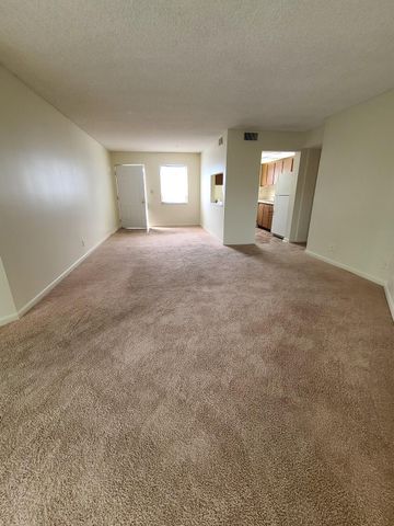 1720 N Congress Avenue 402, West Palm Beach, FL 33401