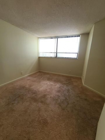 1720 N Congress Avenue 402, West Palm Beach, FL 33401