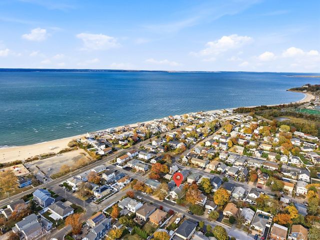 11 7th Street, Bayville, NY 11709