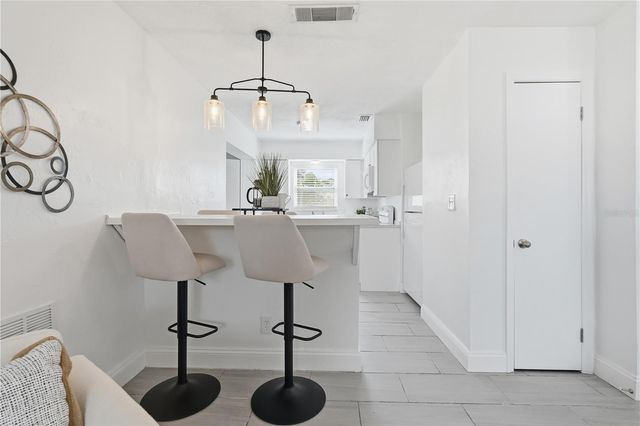 546 90TH AVENUE N, St Petersburg, FL 33702