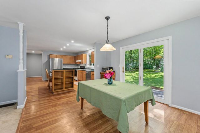 6 Mosher Drive, Brookline, NH 03033