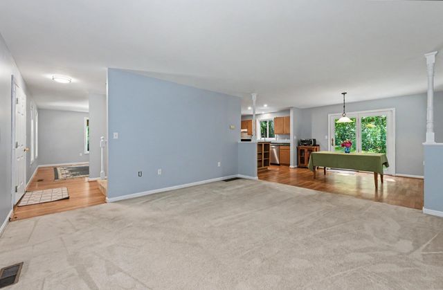 6 Mosher Drive, Brookline, NH 03033