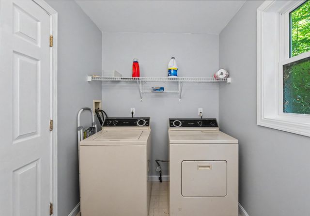 6 Mosher Drive, Brookline, NH 03033