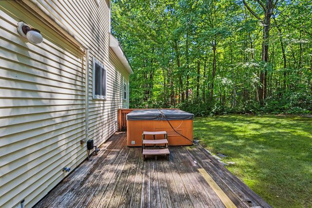 6 Mosher Drive, Brookline, NH 03033