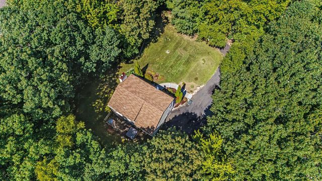 6 Mosher Drive, Brookline, NH 03033