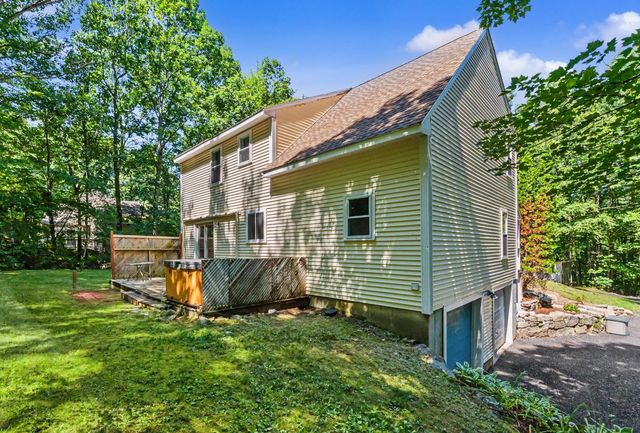 6 Mosher Drive, Brookline, NH 03033