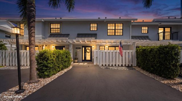 743 NE 12th Terrace 2, Boynton Beach, FL 33435
