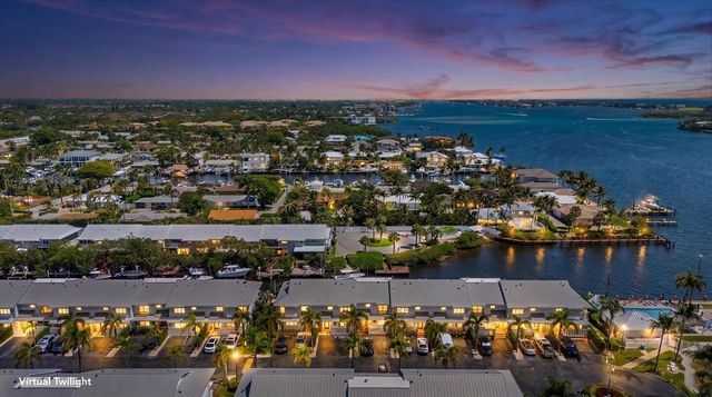 743 NE 12th Terrace 2, Boynton Beach, FL 33435