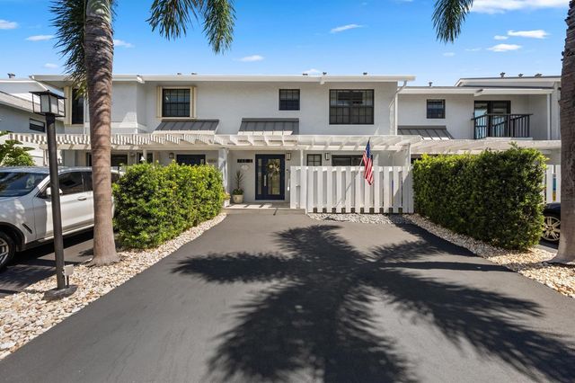 743 NE 12th Terrace 2, Boynton Beach, FL 33435