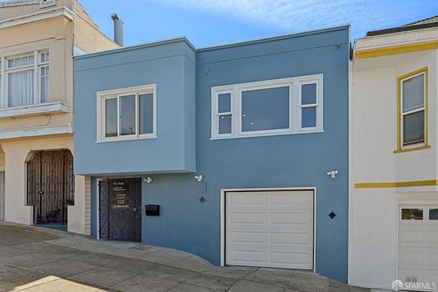 1479 Newcomb Avenue, San Francisco, CA 94124