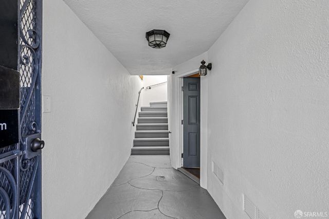 1479 Newcomb Avenue, San Francisco, CA 94124