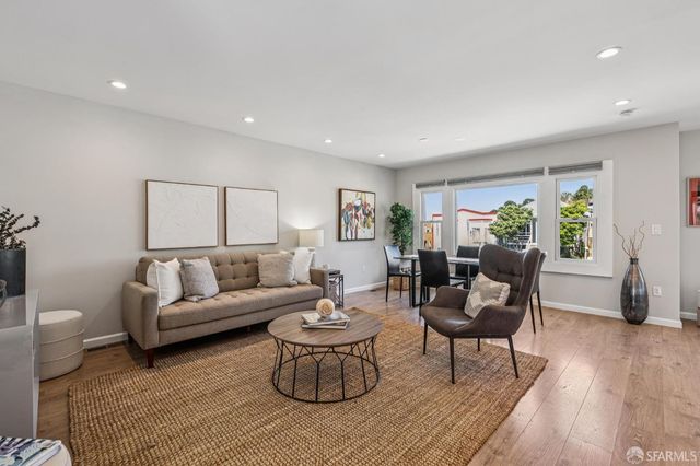 1479 Newcomb Avenue, San Francisco, CA 94124