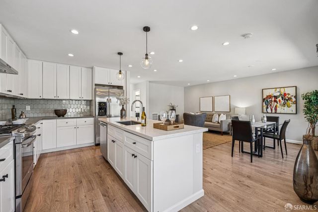 1479 Newcomb Avenue, San Francisco, CA 94124